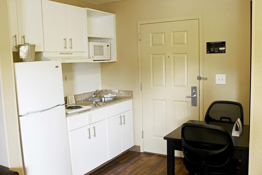 Extended Stay America Select Suites - Chesapeake - Churchland Blvd Kültér fotó